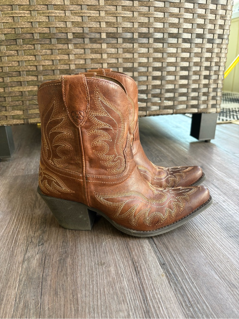 Ariat Brown Embroidered Leather Heeled Western Boots